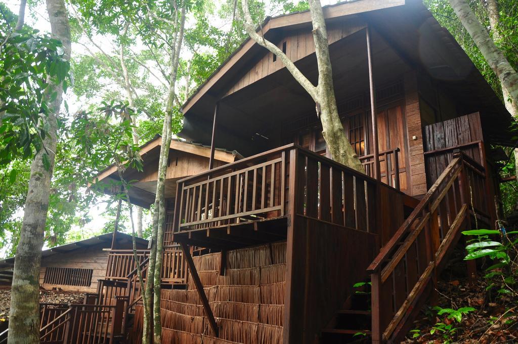 Raja Ampat Dive Resort Tapokreng Экстерьер фото